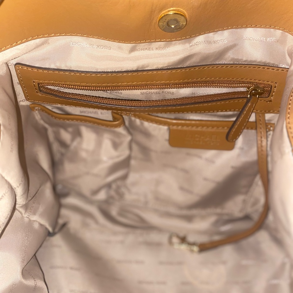 Authentic - Michael Kors Purse - image 4